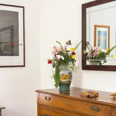 Apartamento Silenzioso, Grande, Comodo A Trastevere *