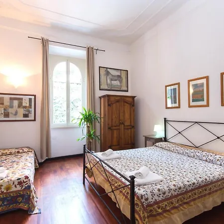 Silenzioso, Grande, Comodo A Trastevere Roma